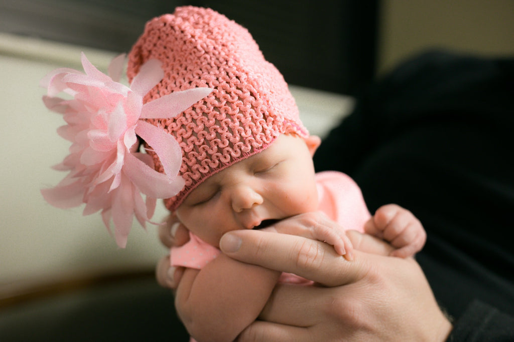 5 Cute Newborn Girl Outfit Tips